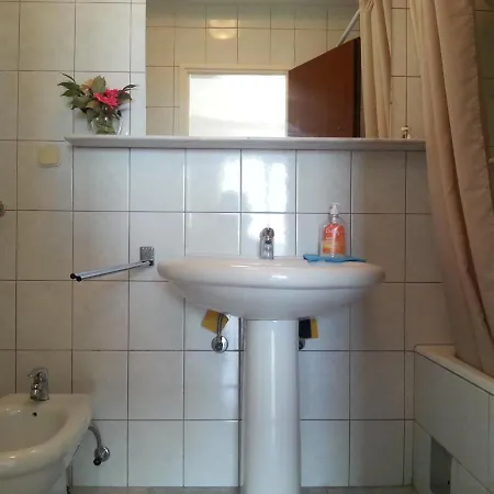 Apartment Ria *